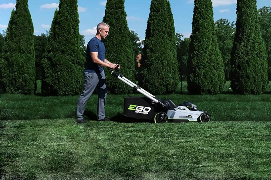 best self propelled battery powered lawn mower